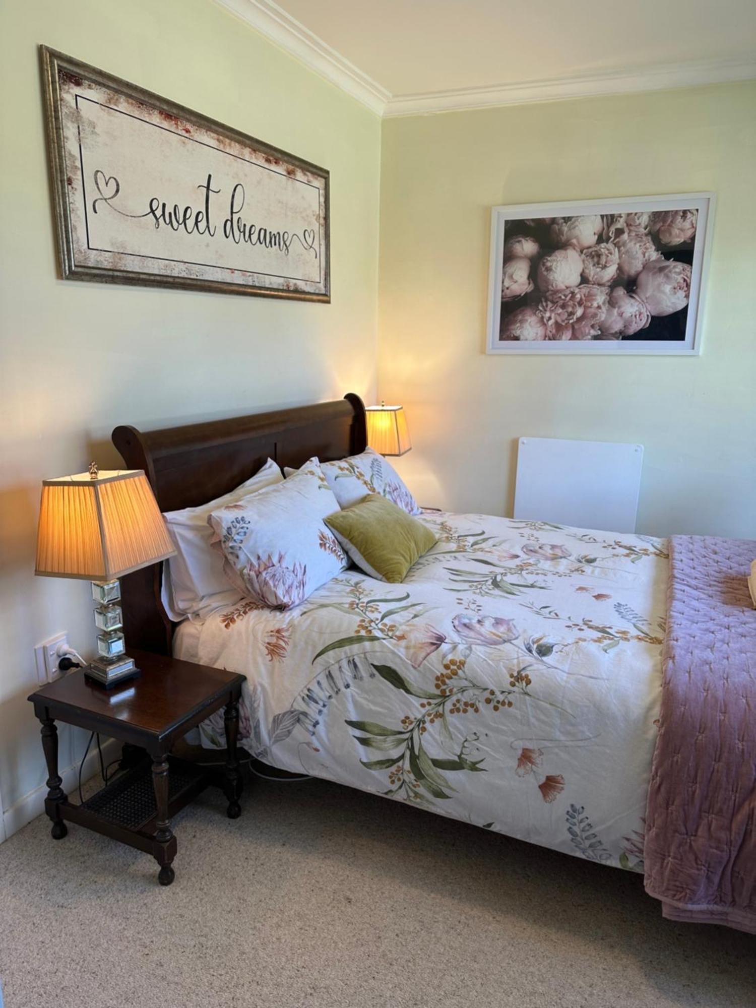 Cambridge Cottage - Self Catering Holiday House Buitenkant foto